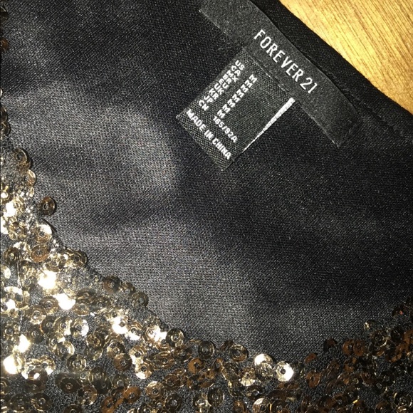 sequenced crop top - Picture 3 of 3